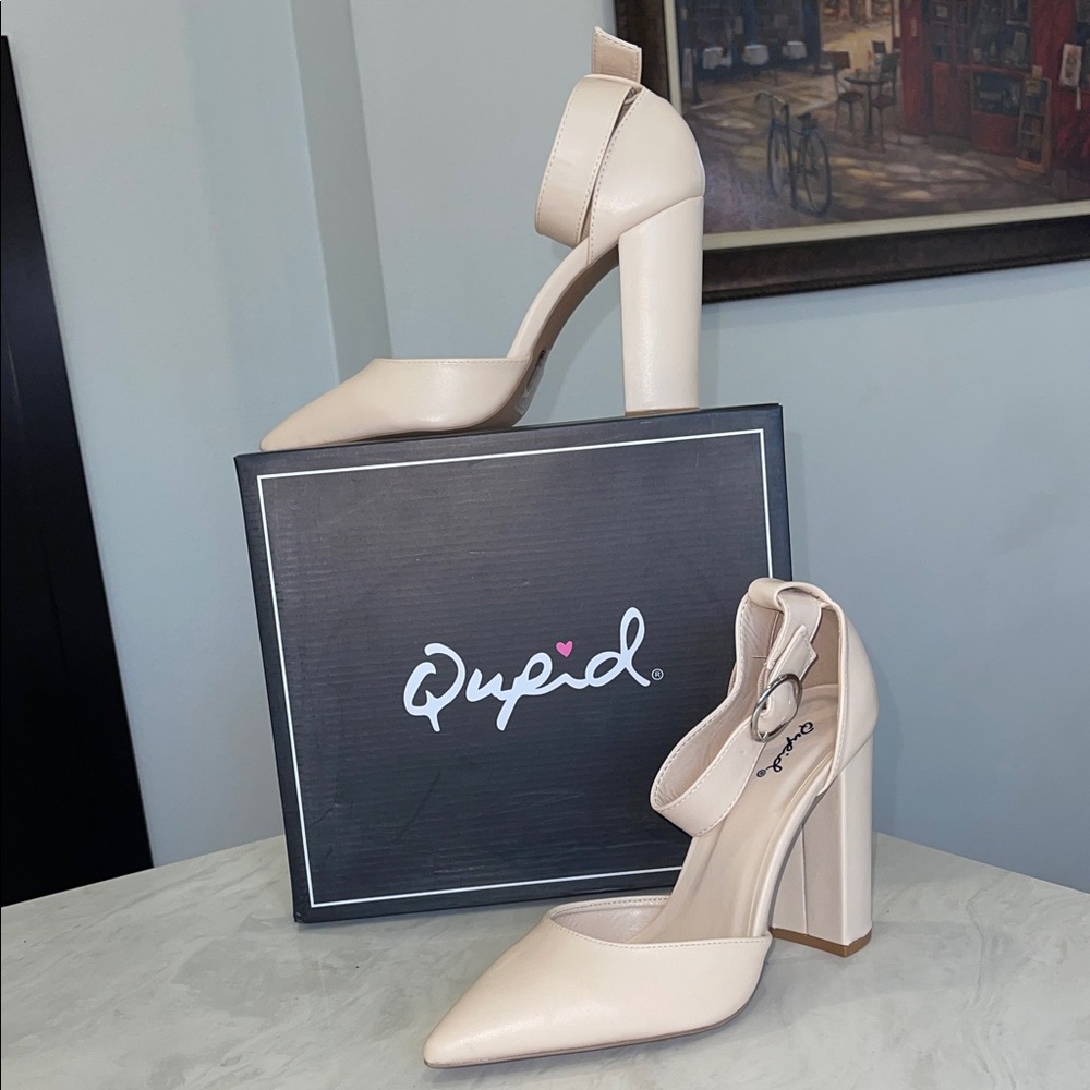 New! ✨ “Qupid” Women's Beige Faux Leather Block Pointed Heel Shoes 👠 Size 9 & 10